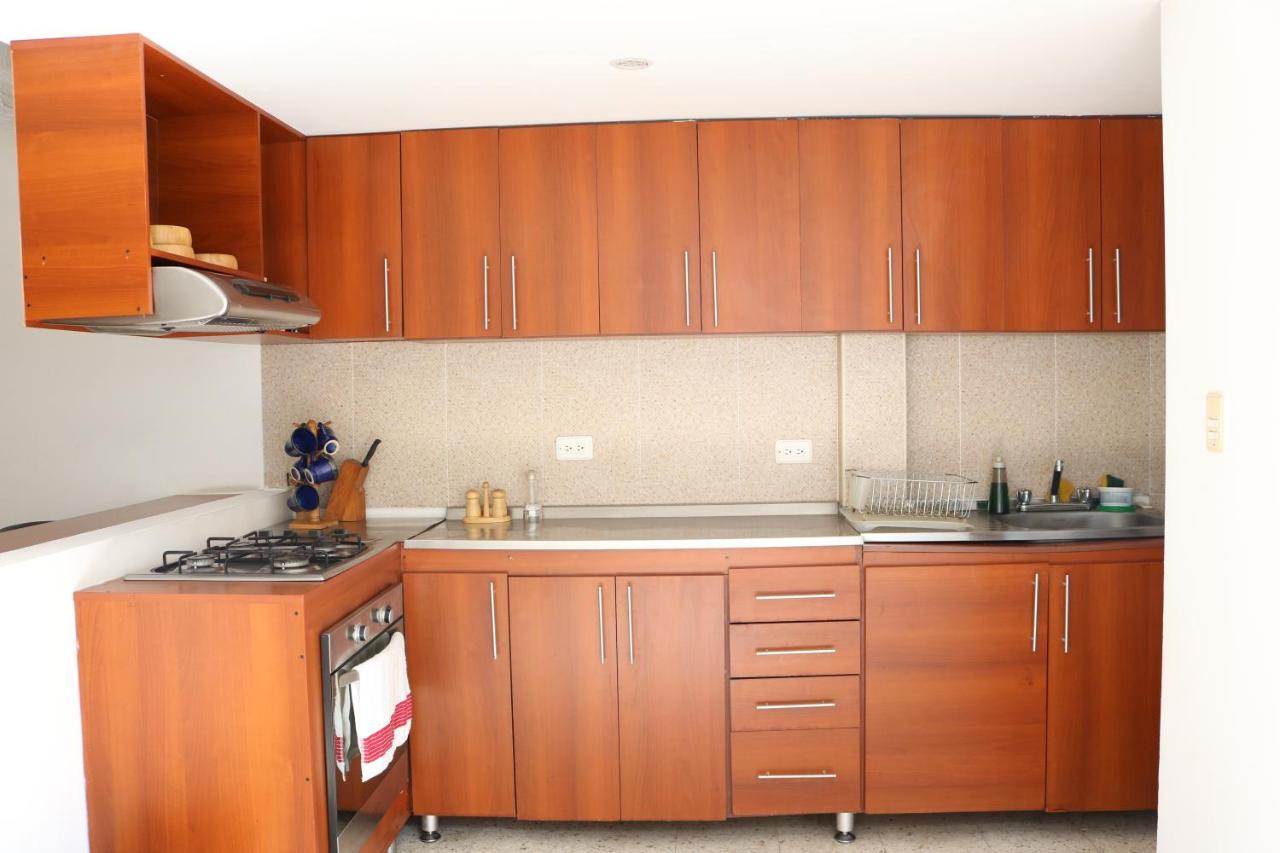 Apartamentos Limonar カリ エクステリア 写真