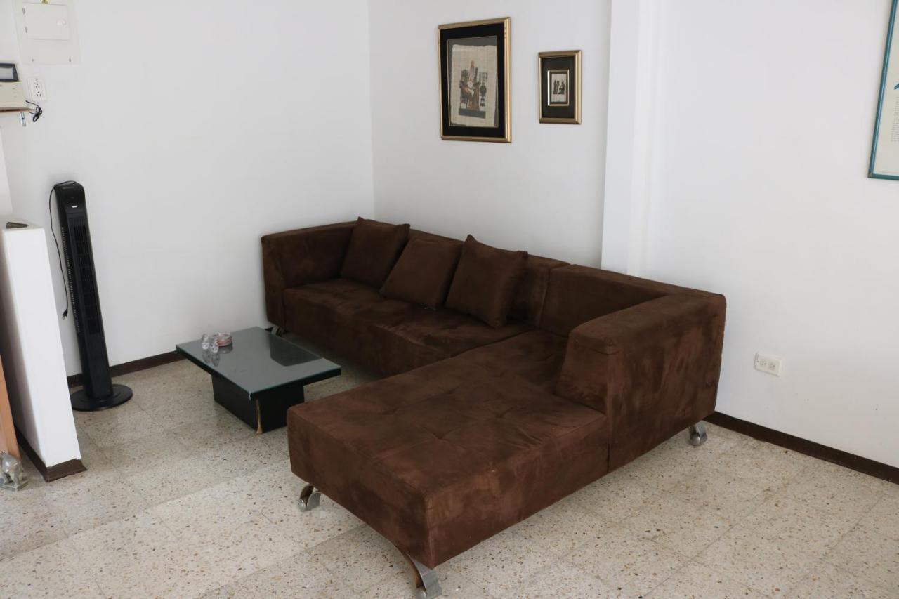 Apartamentos Limonar カリ エクステリア 写真