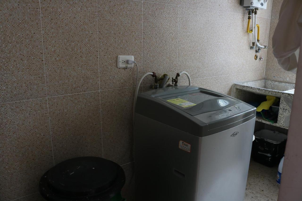Apartamentos Limonar カリ エクステリア 写真